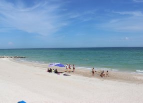 пляж на Федотовой косе