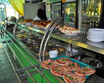 главный корпус, Елена