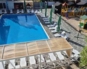 розы на Елене